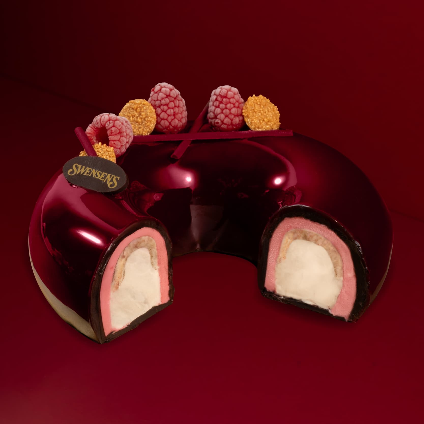 Halo Christmas (Raspberry and White Chocolate Ice Cream) 2