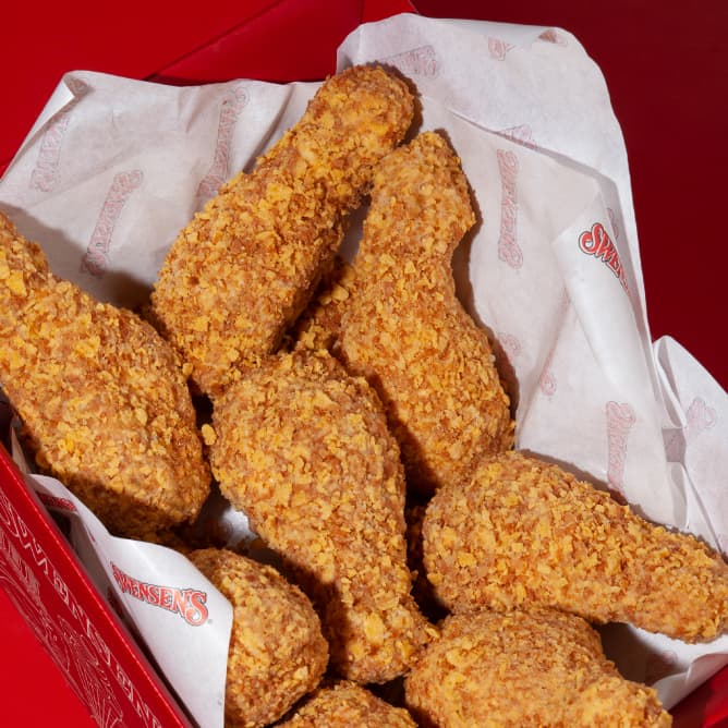 Sticky Chewy Chocolate (4pcs) & Vanilla (4pcs) 'Fried Chicken' Ice Cream (Box of 8pcs) 3
