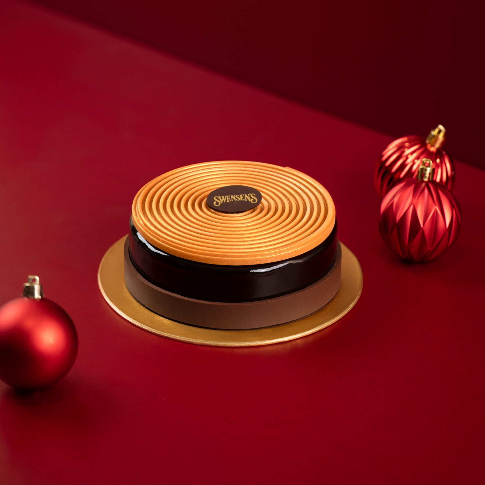 202510214_SW_Christmas_Cakes_eStore_Blackforest